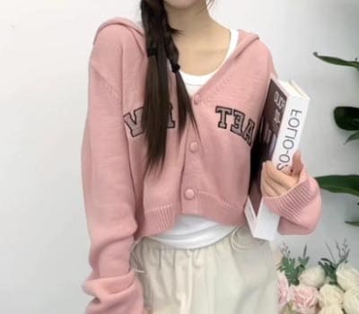 成都纯袖服饰有限公司