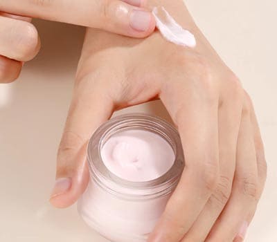 成都蓝风集团（控股）有限公司