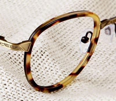 上海赢领眼镜有限公司